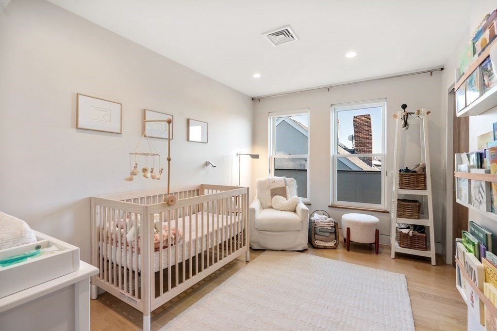 105 W 3rd # 5