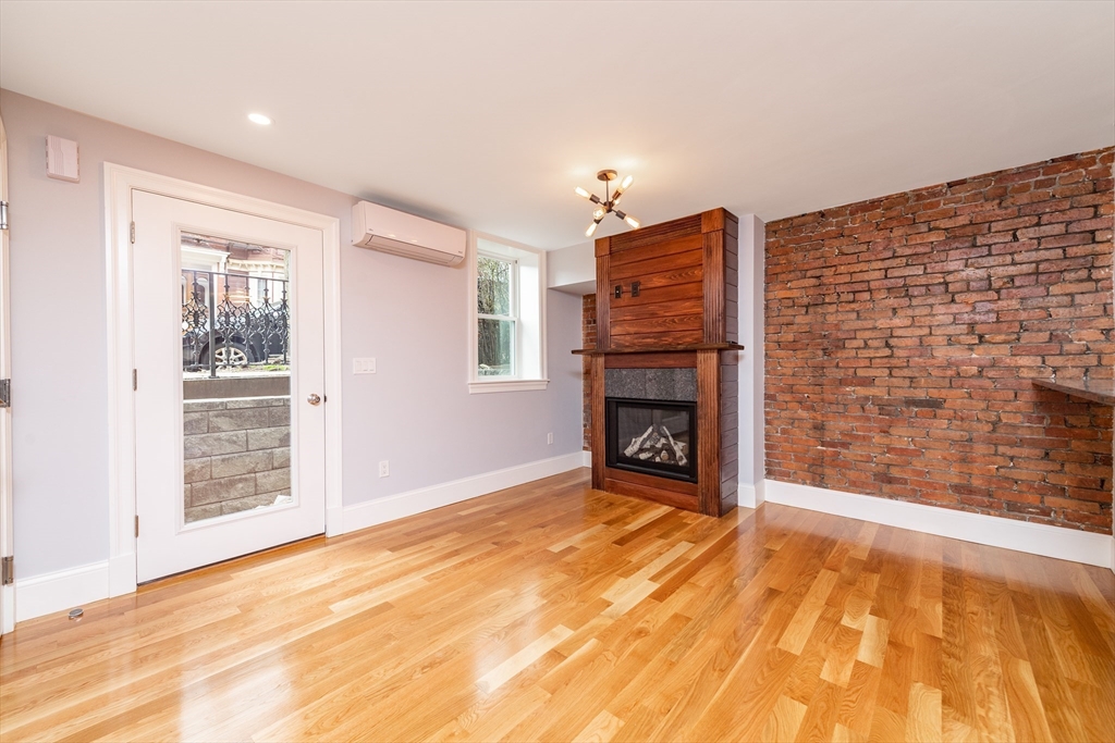 722 E 4th St. # 1