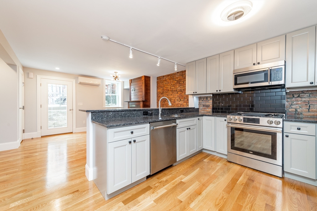 722 E 4th St. # 1