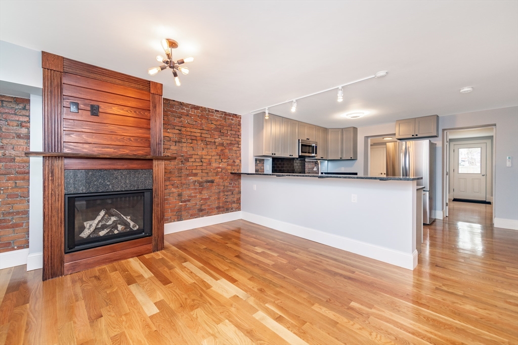 722 E 4th St. # 1