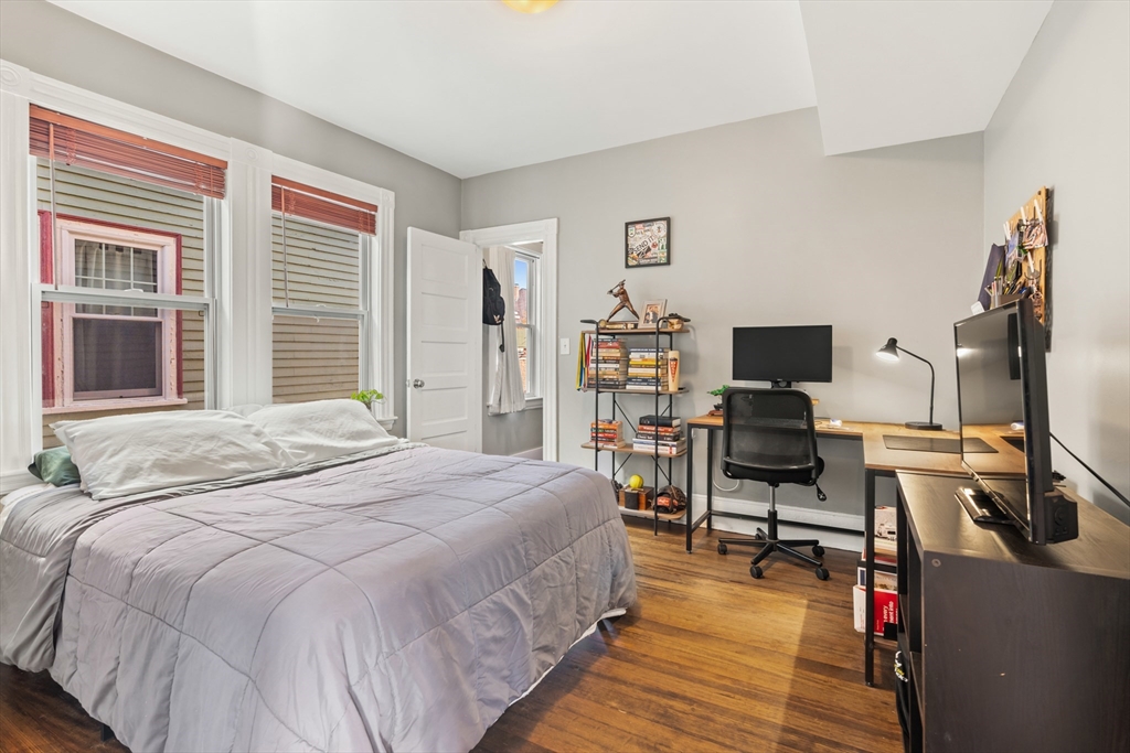 3 Pearl St # 2