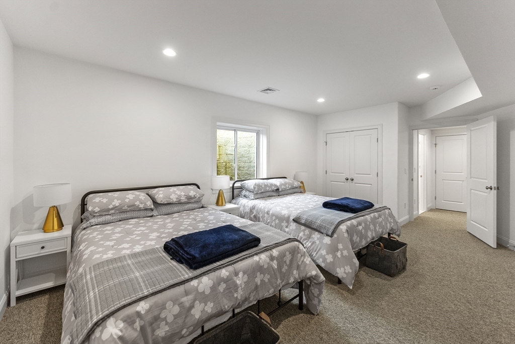 23 Rosewood Cir