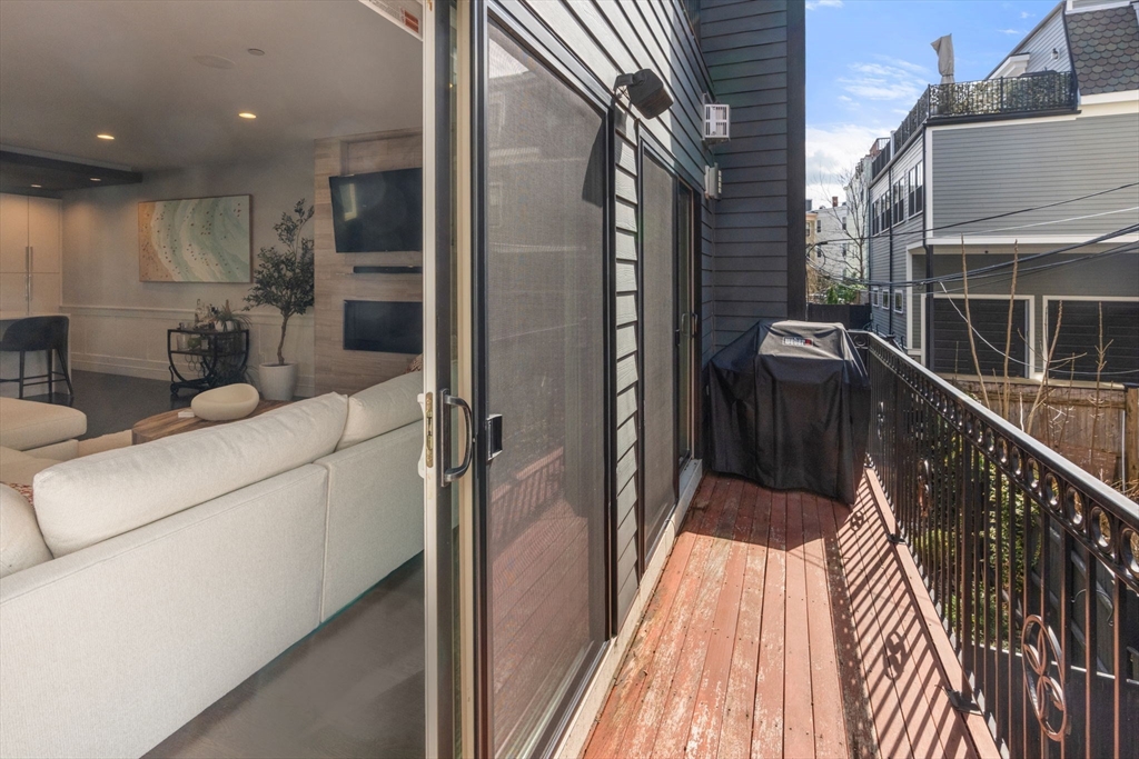 113 Dresser St # 113