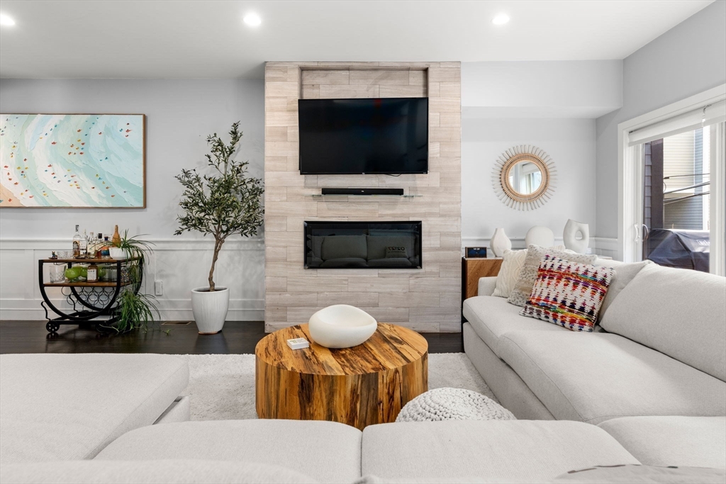 113 Dresser St # 113
