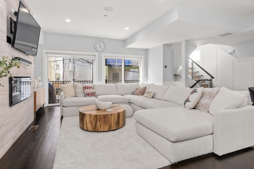 113 Dresser St # 113