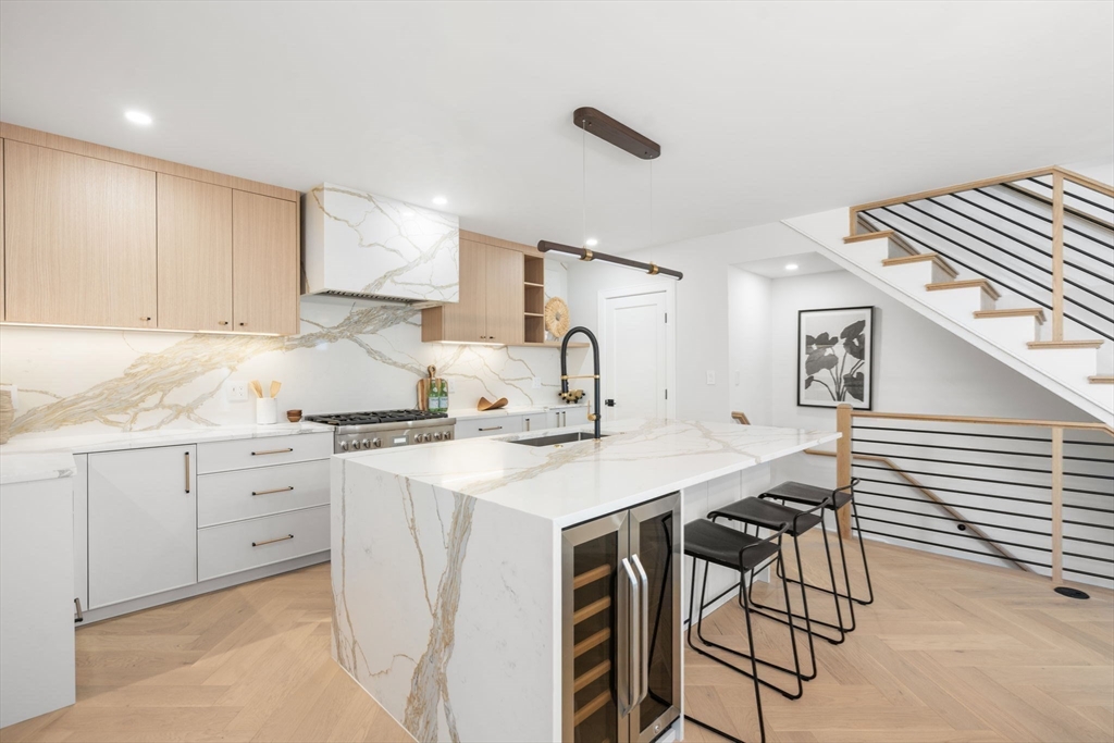 100 F St # 2