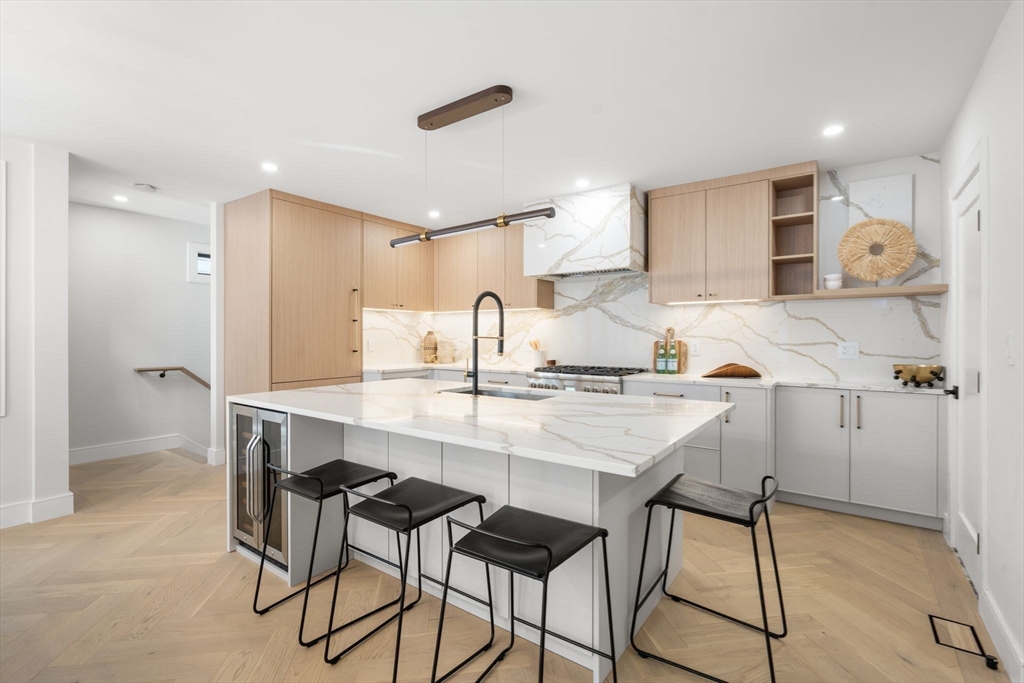 100 F St # 2
