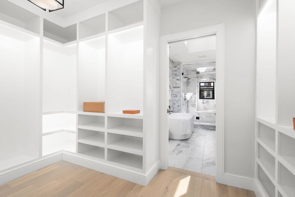 100 F St # 2