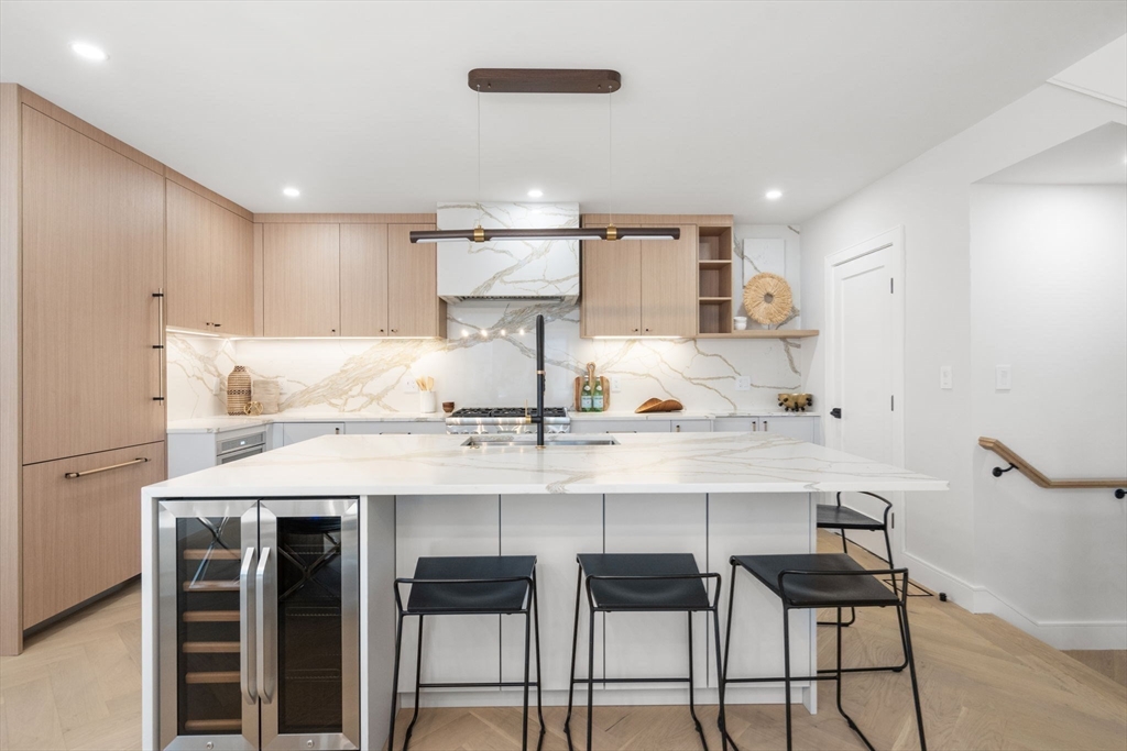 100 F St # 2