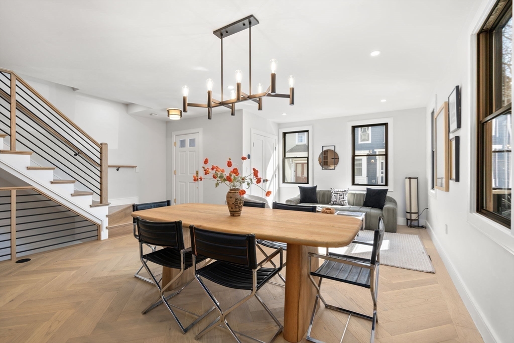 100 F St # 2