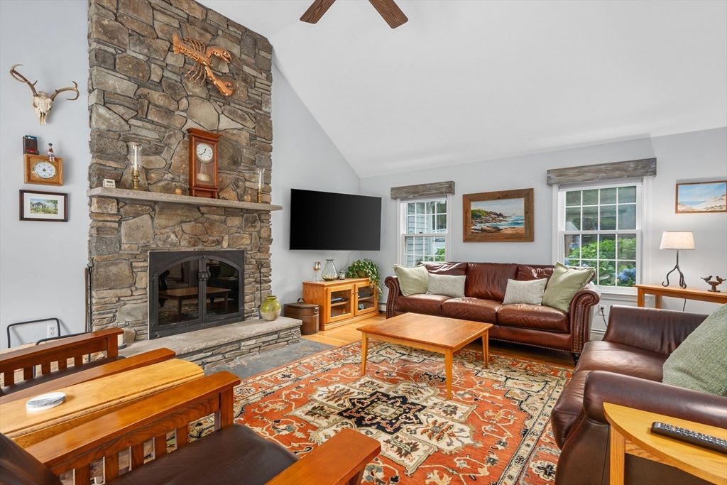 95 Red Brook Rd