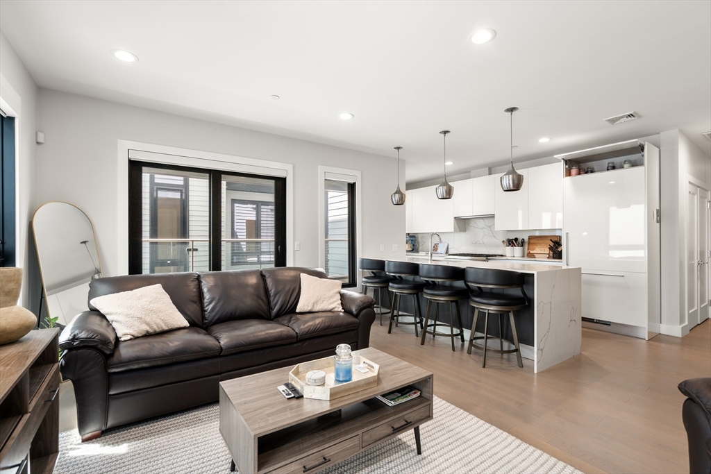 39 A St # 16