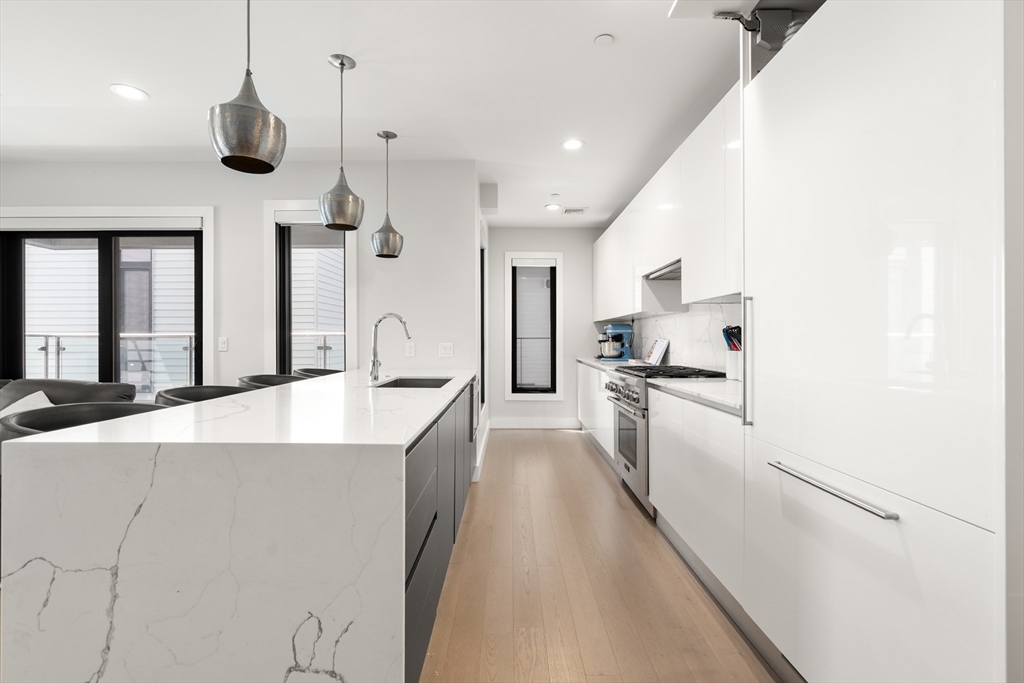39 A St # 16