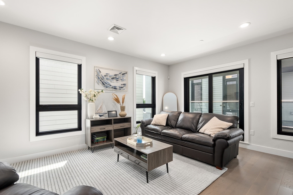 39 A St # 16