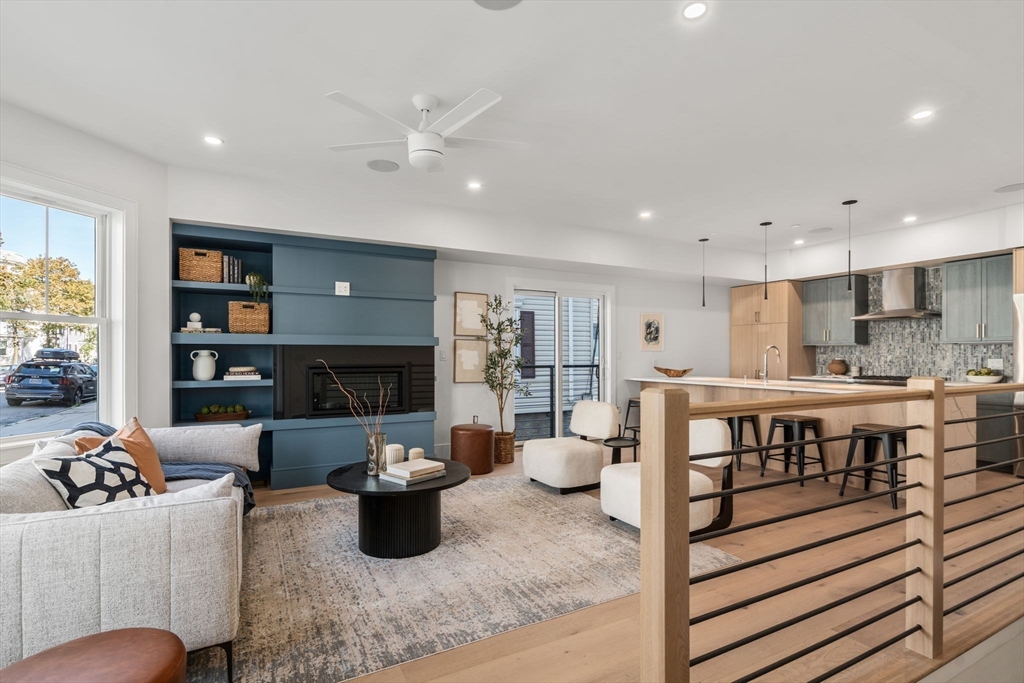 527 East 7th Street # 1