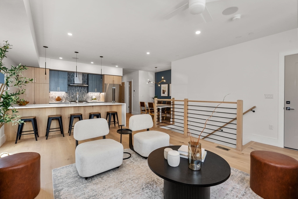 527 East 7th Street # 1