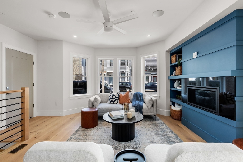 527 East 7th Street # 1