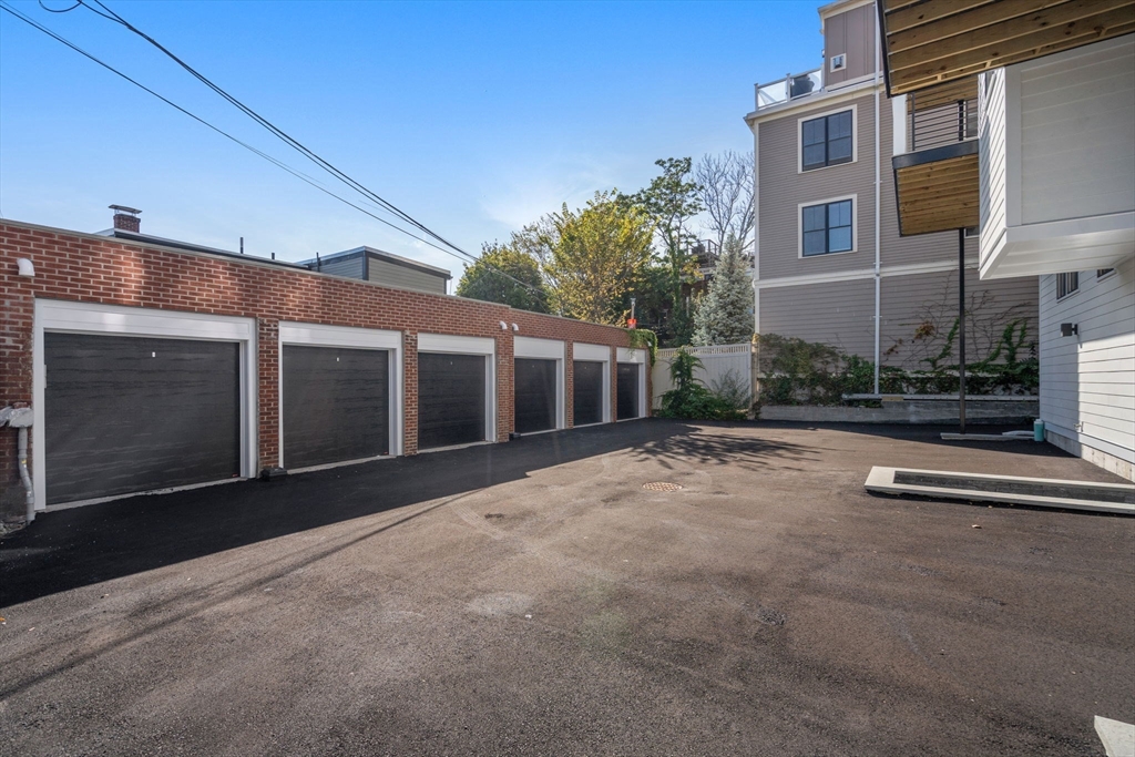 527 East 7th Street # 1