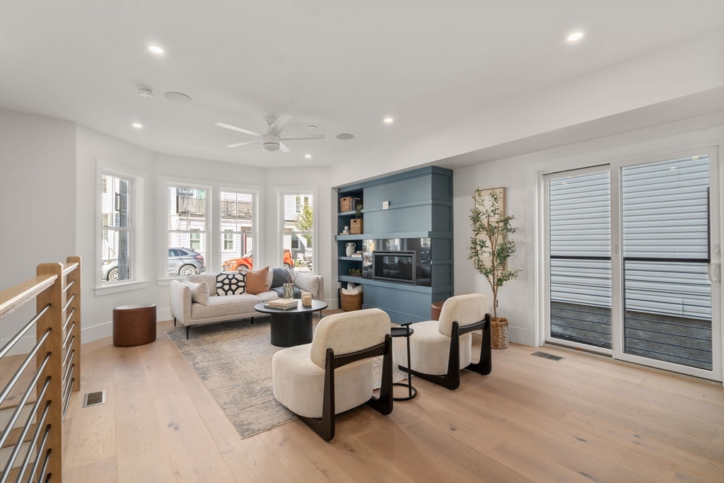 527 East 7th Street # 1