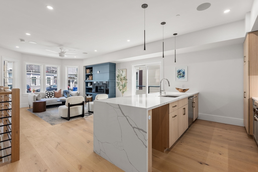 527 East 7th Street # 1
