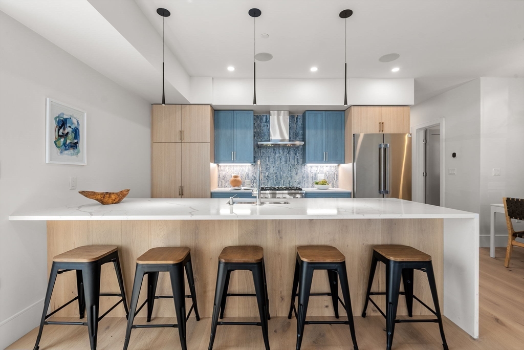527 East 7th Street # 1