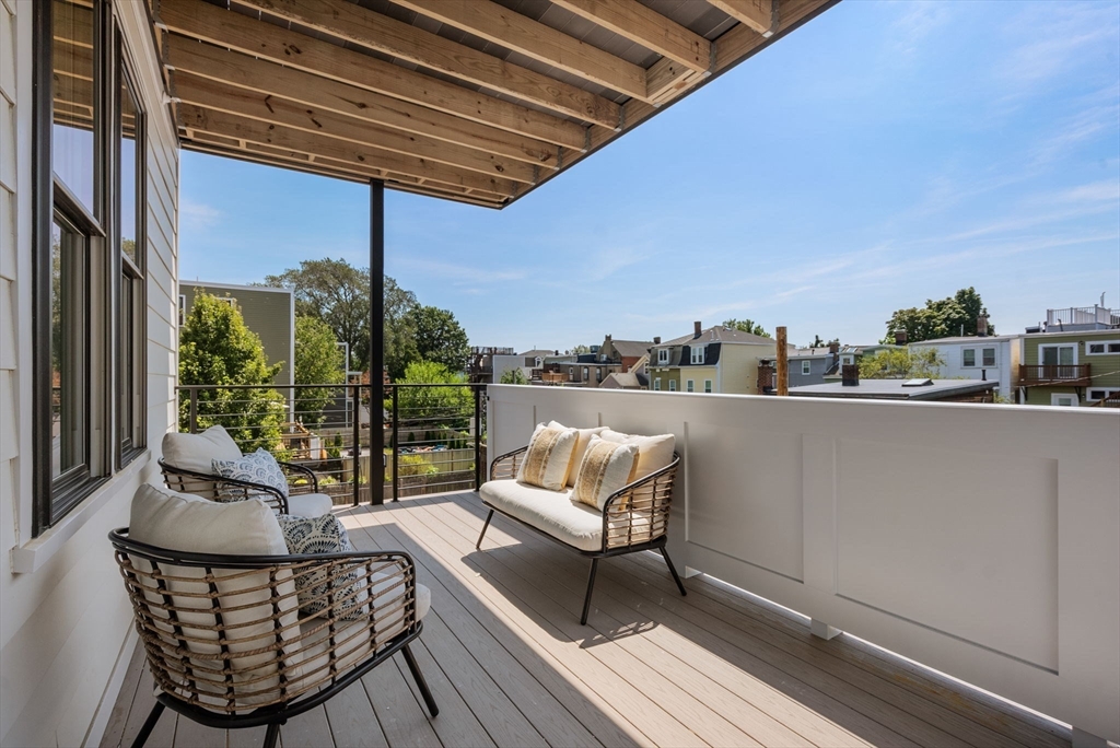 527 East 7th Street # 3
