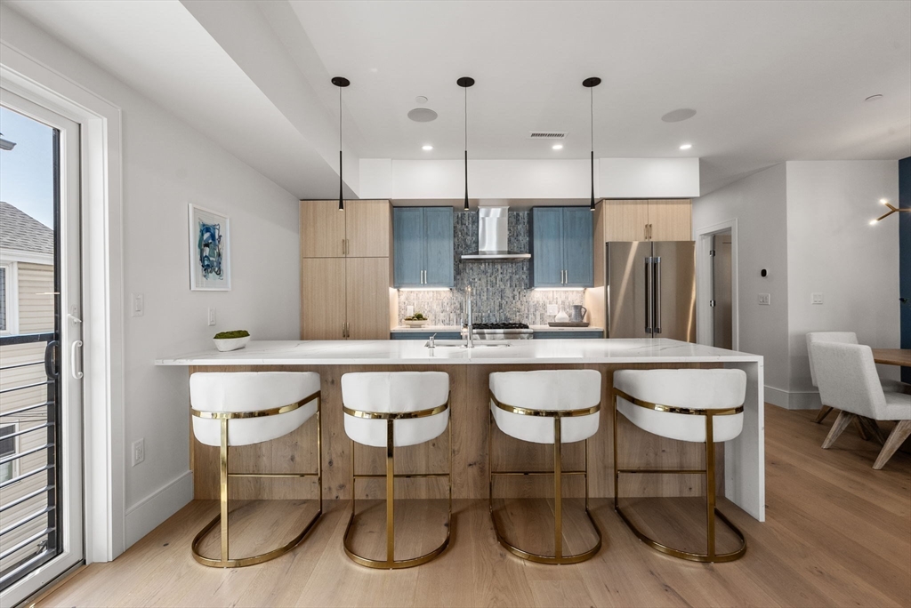 527 East 7th Street # 3