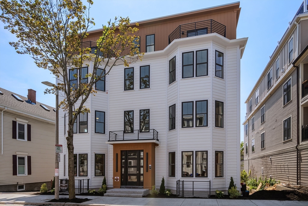 527 East 7th Street # 3