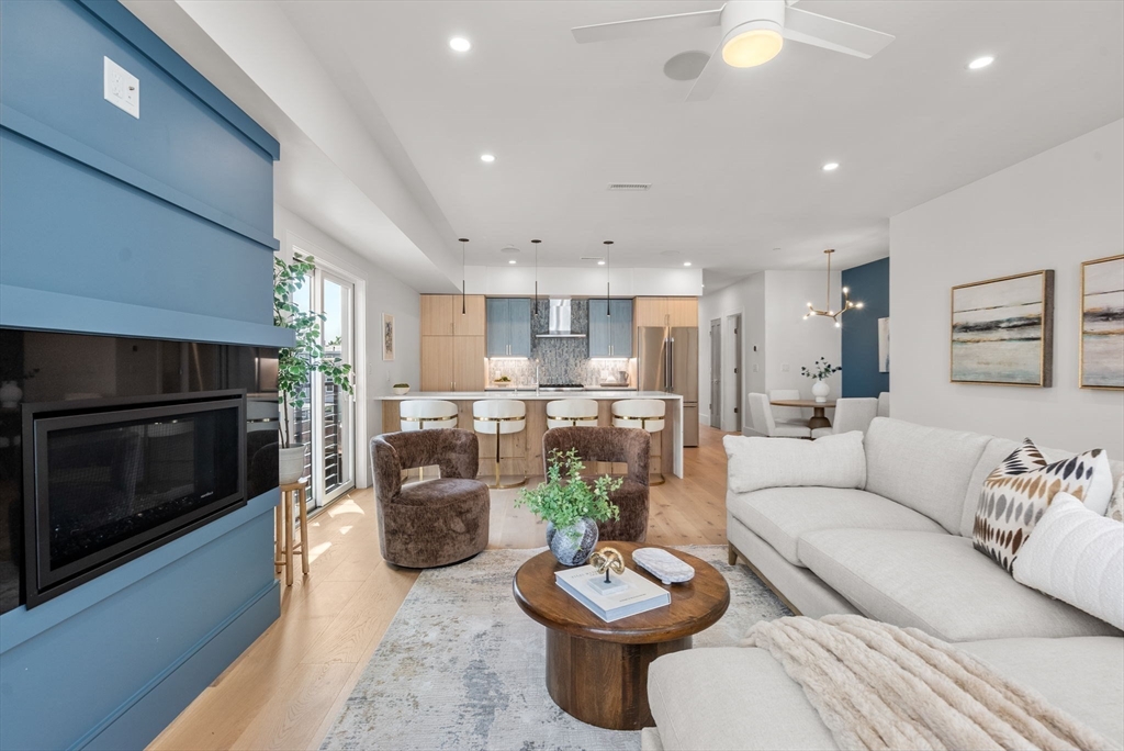 527 East 7th Street # 3