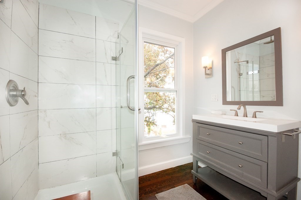 30 Thornley St # 2