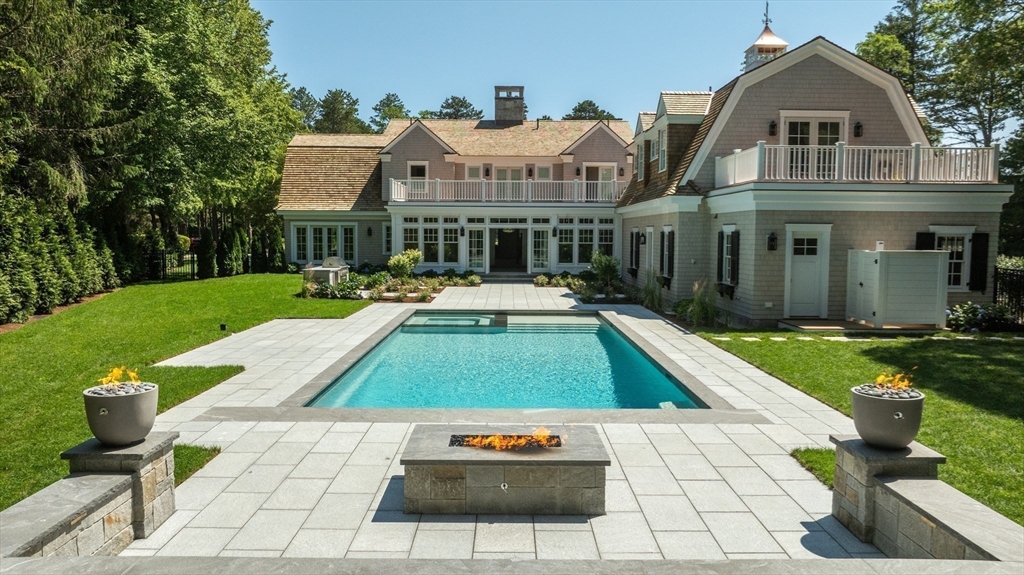 20 Grand Island Dr
