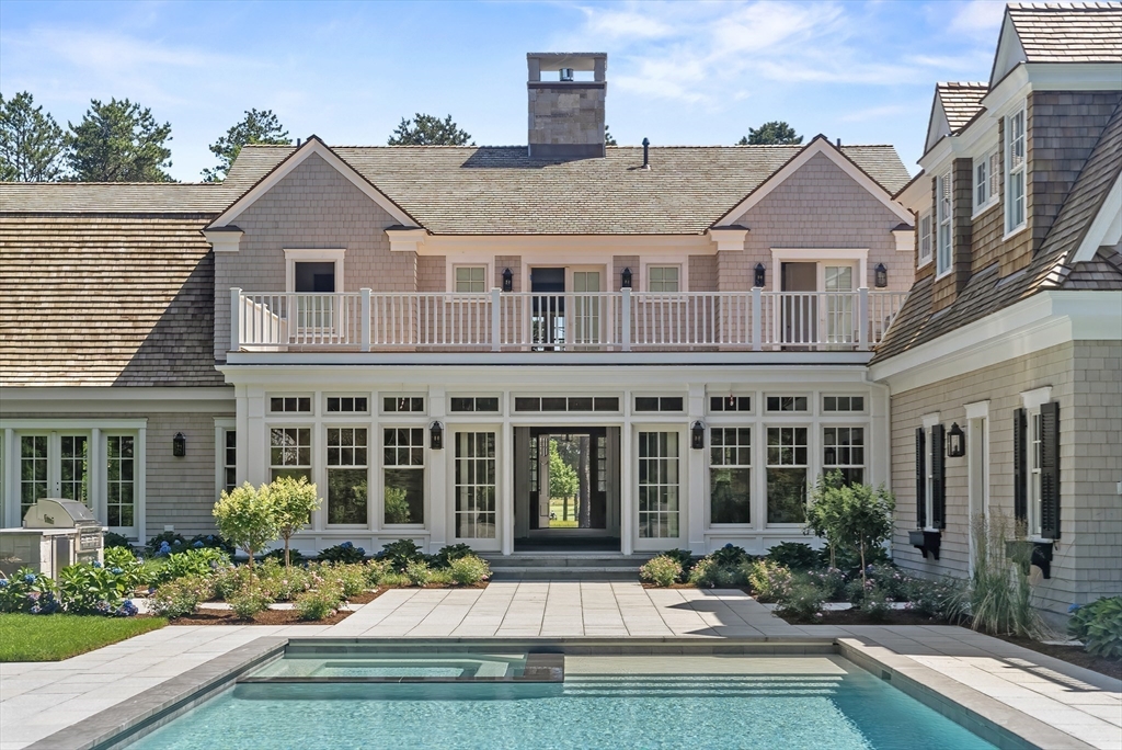 20 Grand Island Dr