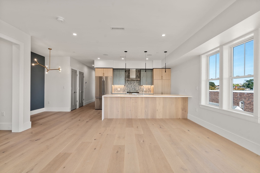 527 East 7th Street # 7