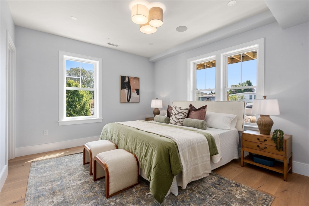 527 East 7th Street # 7