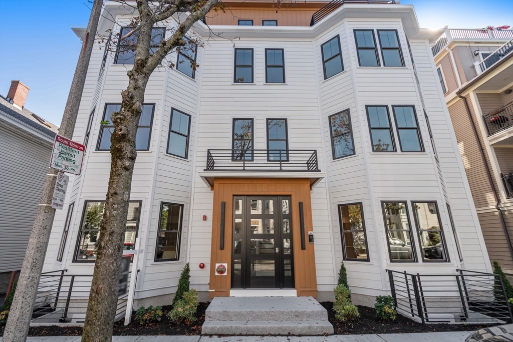 527 East 7th Street # 4