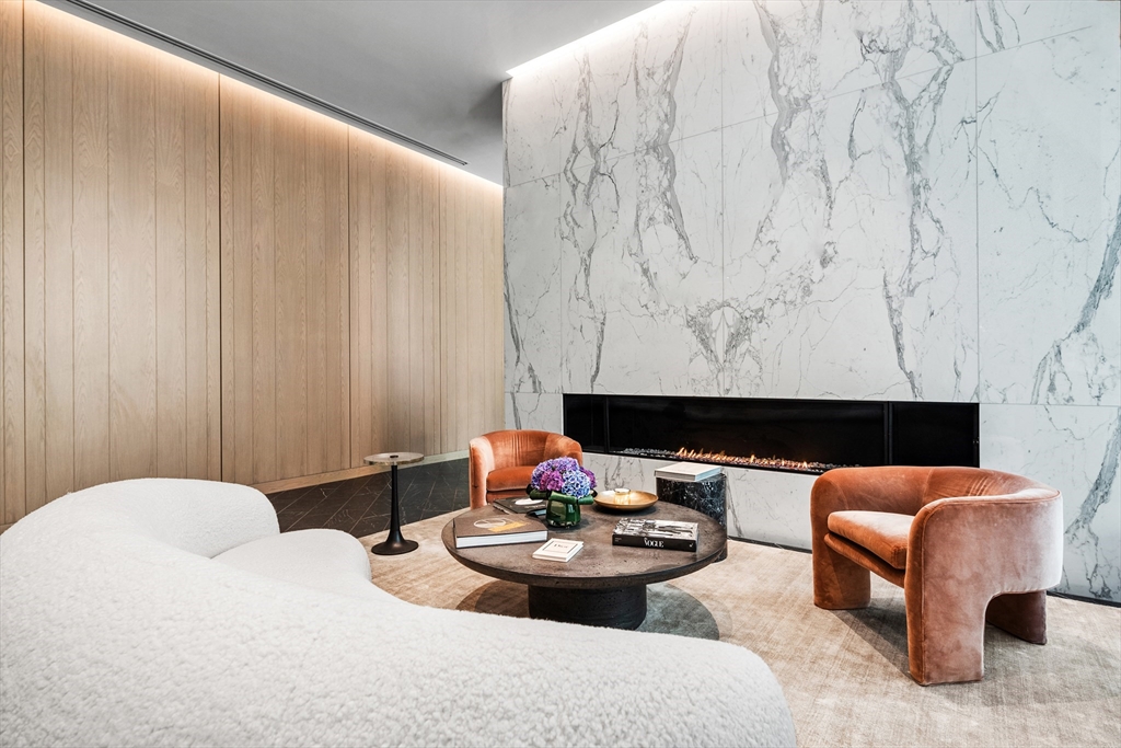 55 Lagrange St # 1102, Boston Unit: 1102