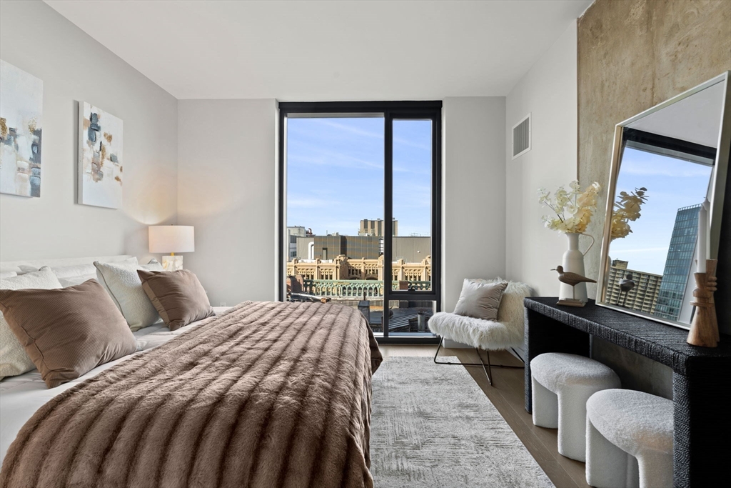 55 Lagrange St # 1703