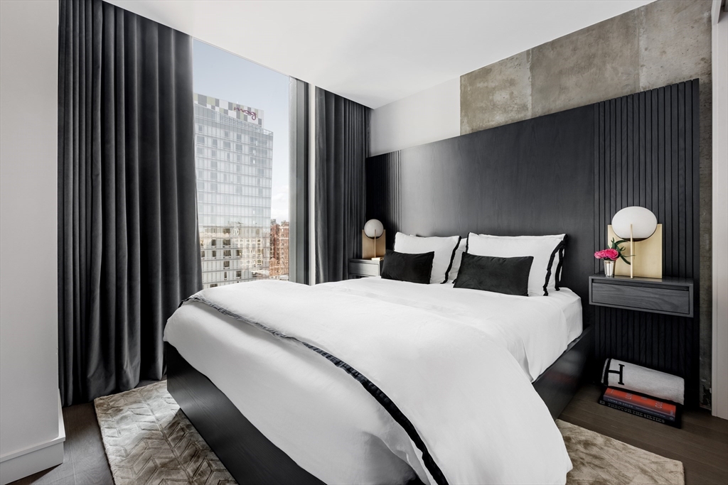 55 Lagrange St # 808