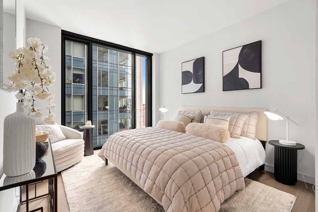 55 Lagrange St # 1901