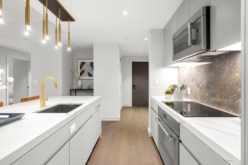 55 Lagrange St # 1901