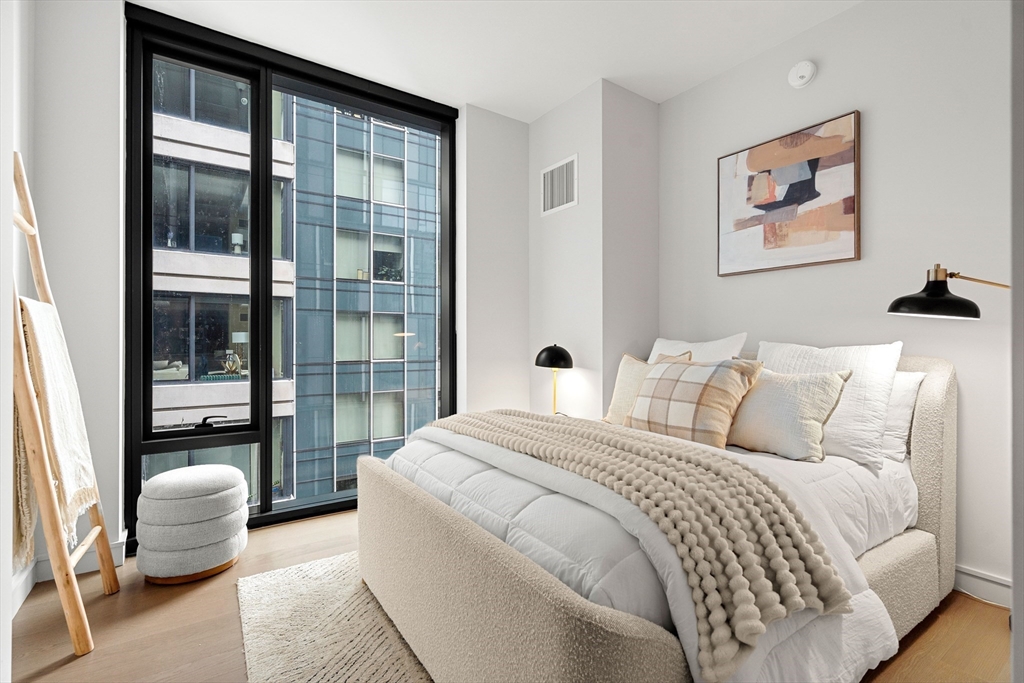 55 Lagrange St # 1901