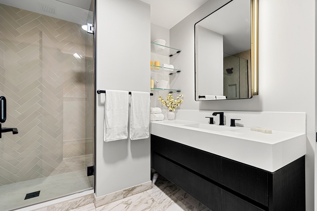 55 Lagrange St # 1901