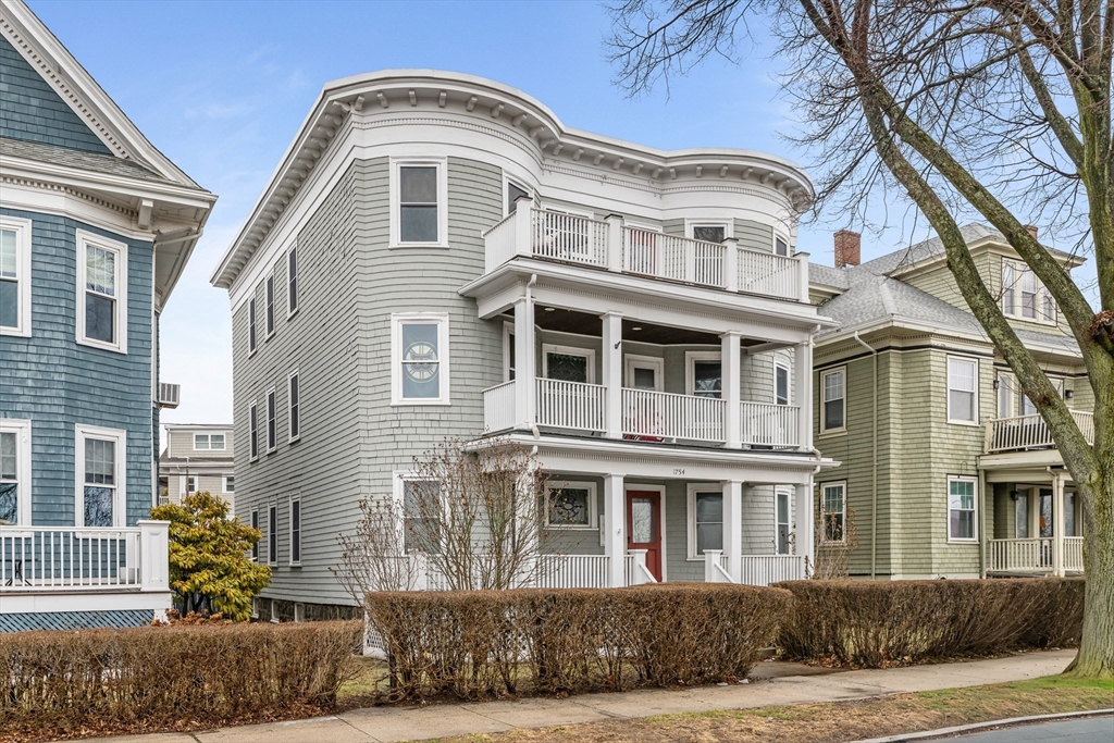 1754 Columbia # 3