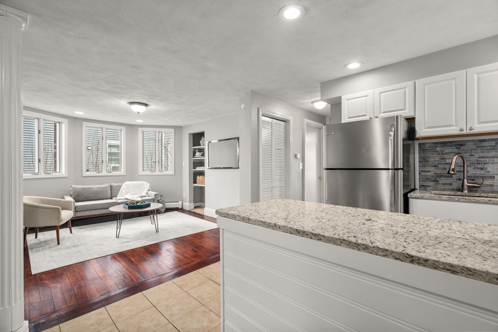 14 Mallet St # 1
