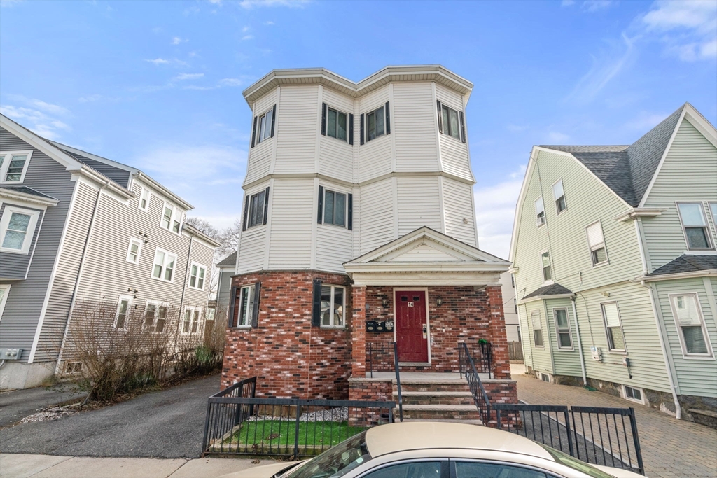 14 Mallet St # 1