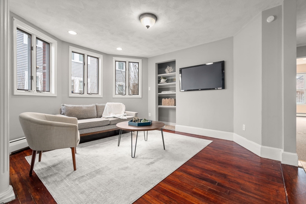 14 Mallet St # 1