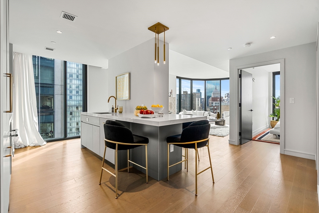 55 Lagrange St # 1902