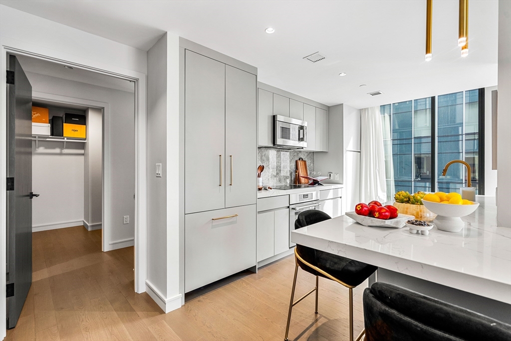 55 Lagrange St # 1902