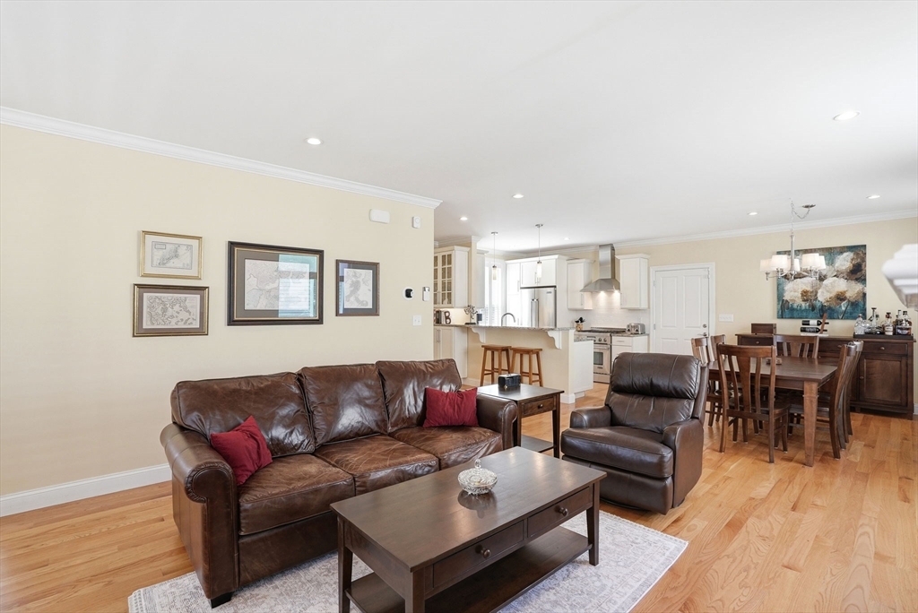 22 Grampian Way # 22