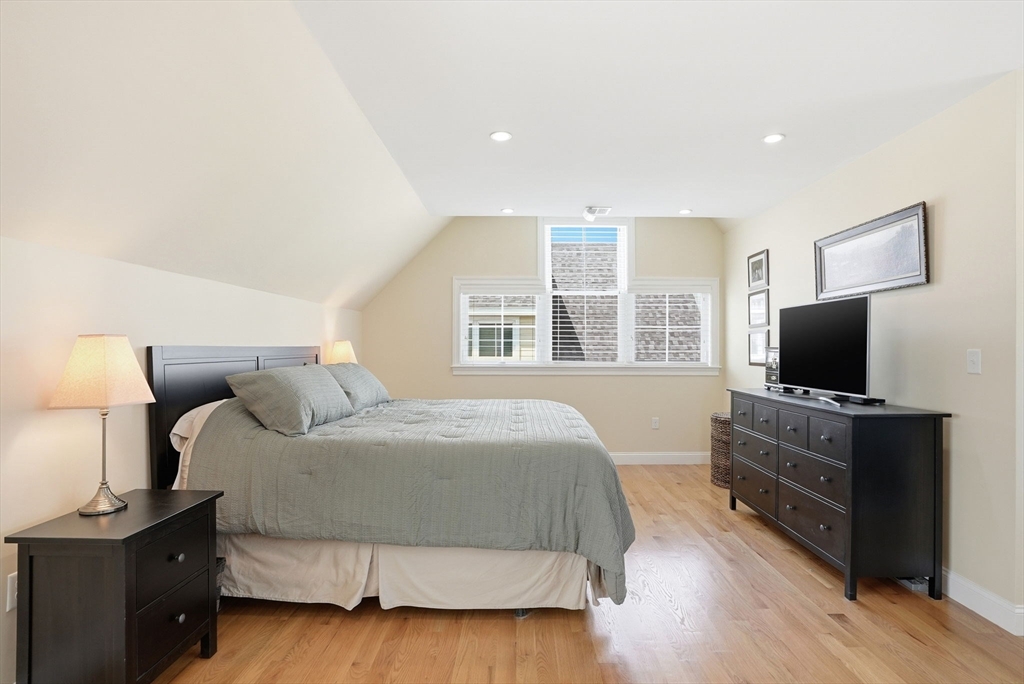 22 Grampian Way # 22